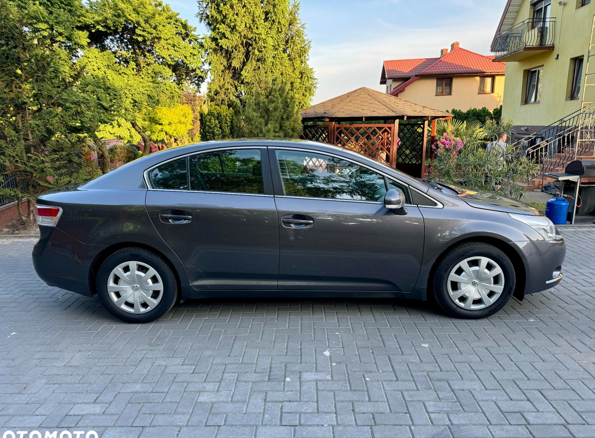 Toyota Avensis cena 34900 przebieg: 161000, rok produkcji 2011 z Milanówek małe 232